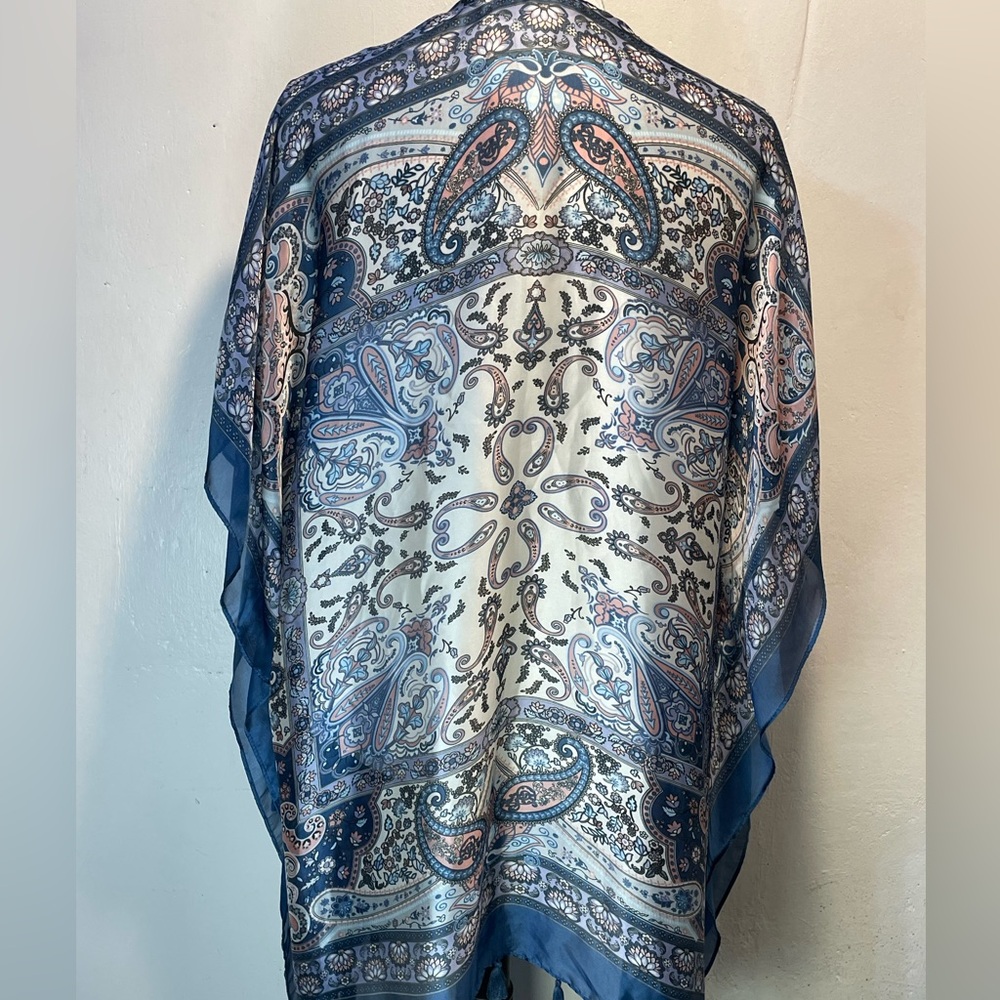 #0225 Simply Noelle Blue/Pink Floral Paisley Kimono-one size - Picture 2 of 6